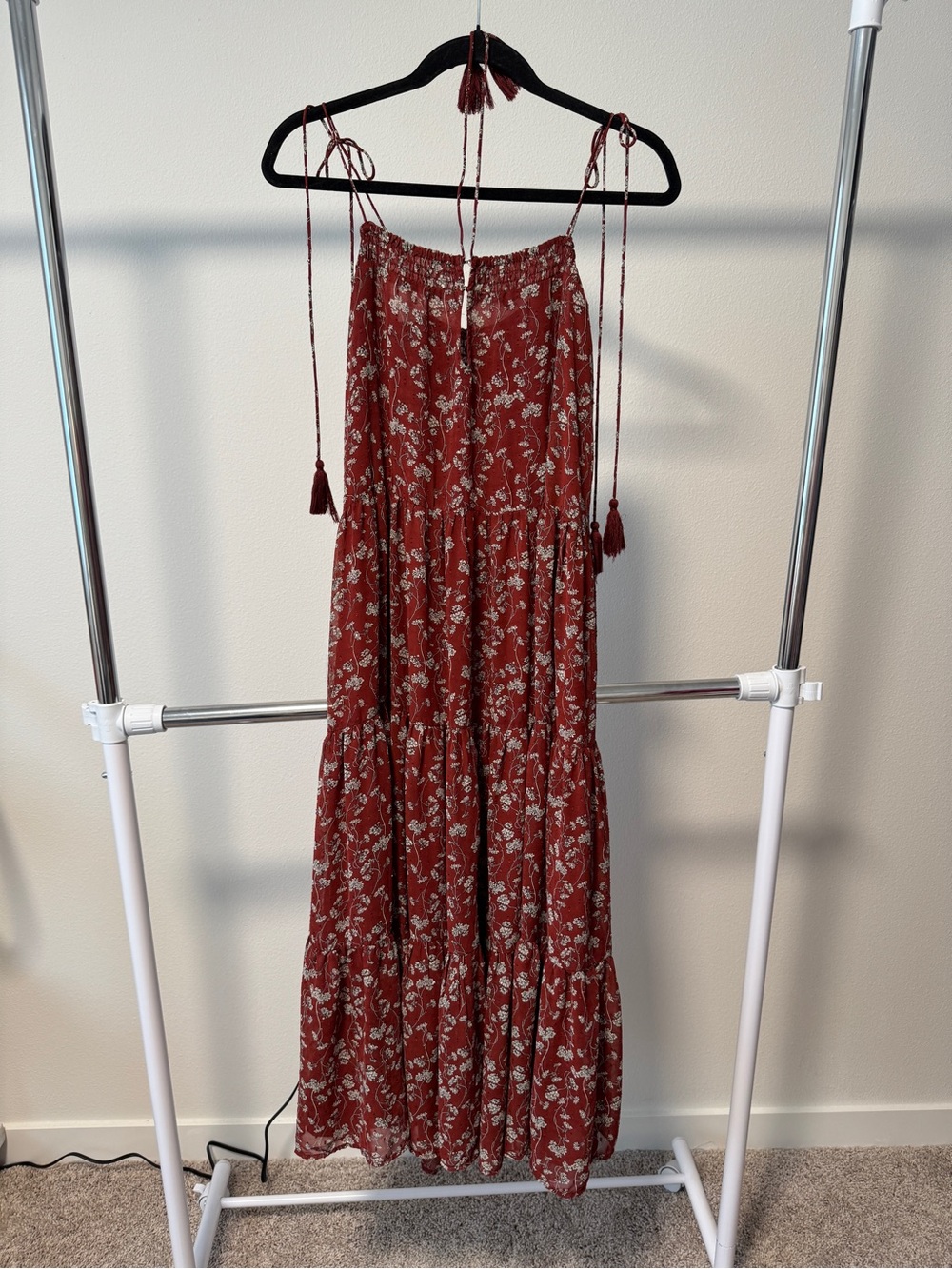 STORIA floral tiered maxi dress S (rust/terracotta red with white floral print)